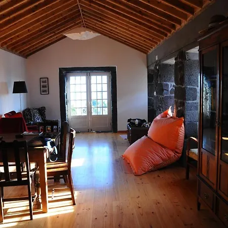 Casas Portas Do Mar E Portas Do Sol São Roque do Pico