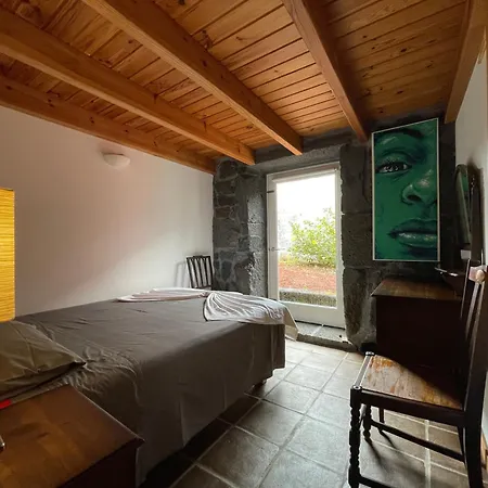 Casas Portas Do Mar E Portas Do Sol São Roque do Pico