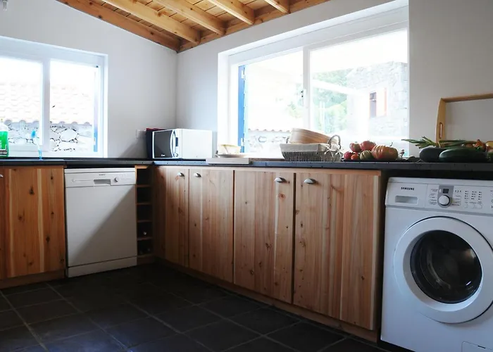 Casas Portas Do Mar E Portas Do Sol São Roque do Pico